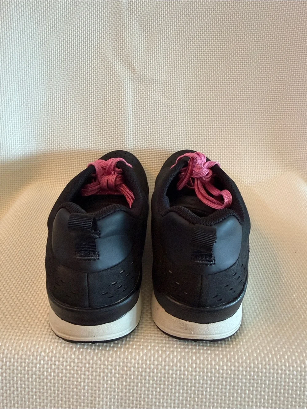 Shimano Women's Cycling Shoes Size 38 (6.5) Black Pink CT500-W Bolt Cleat